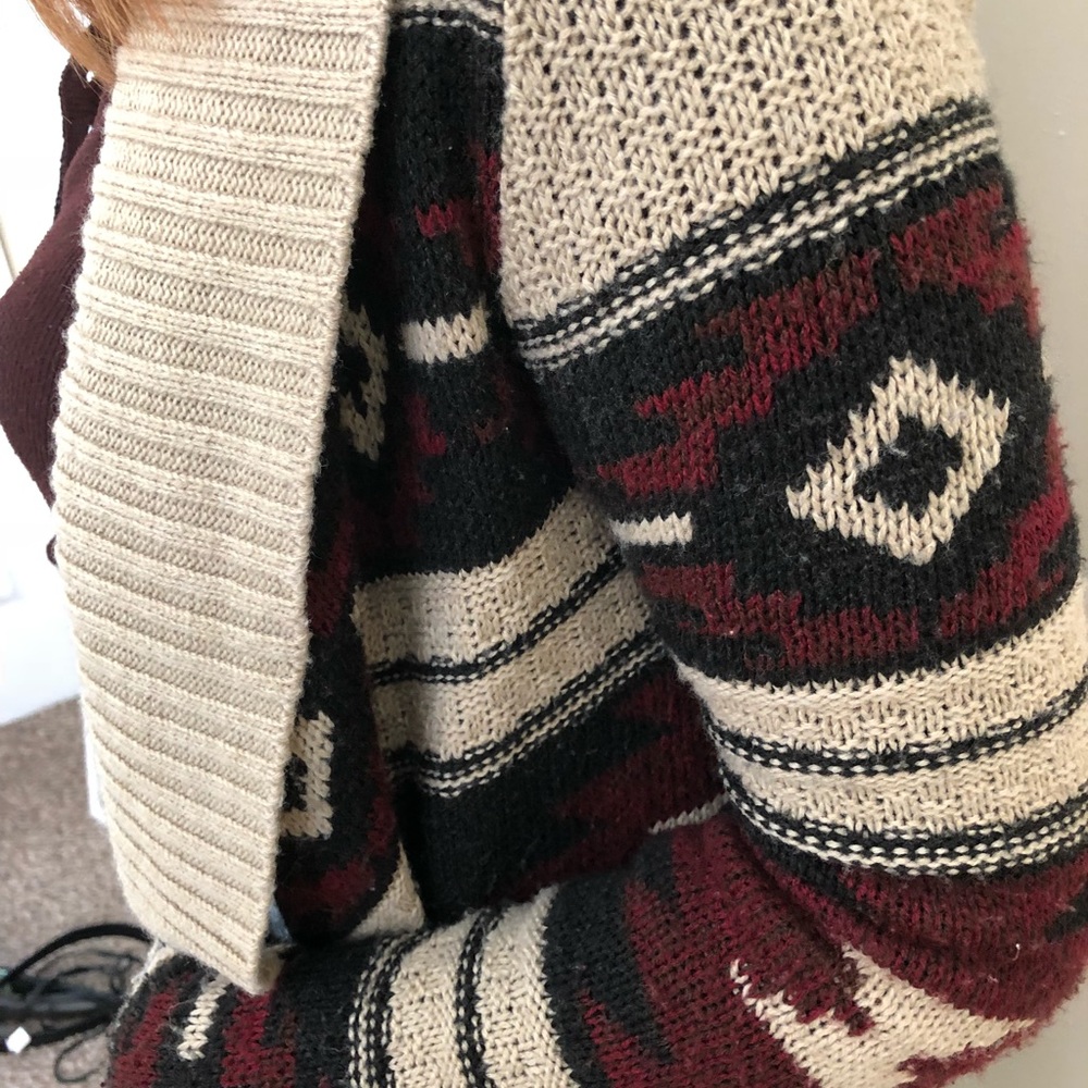 Knit Patterned Cardigan - Picture 3 of 5